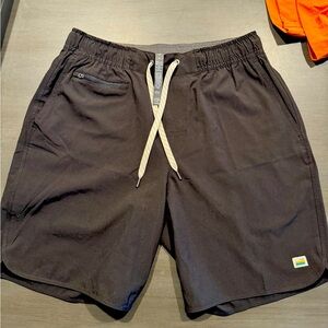 Vuori Medium Shorts 7” inseam NWOT